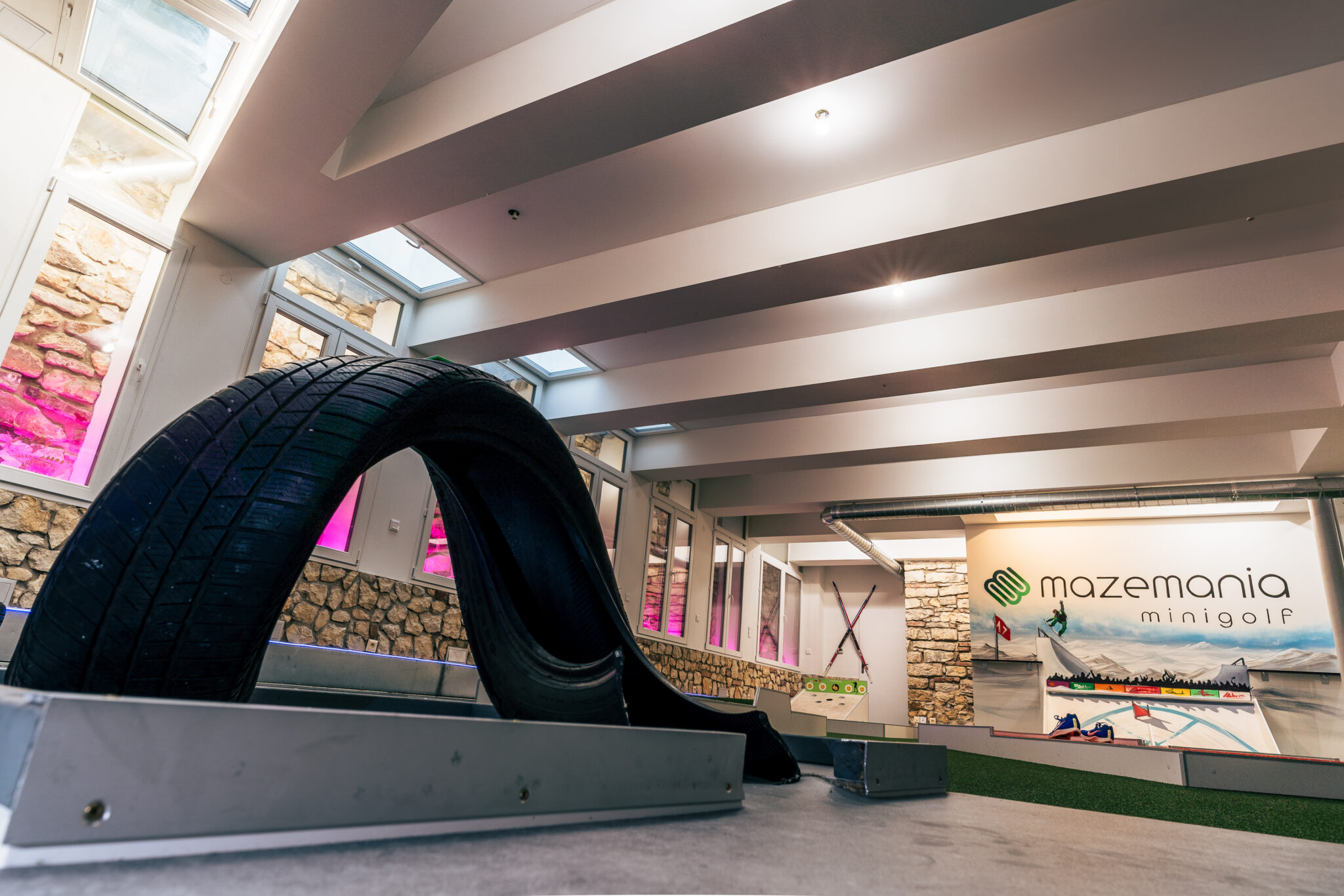 Hráči na adventure minigolfu